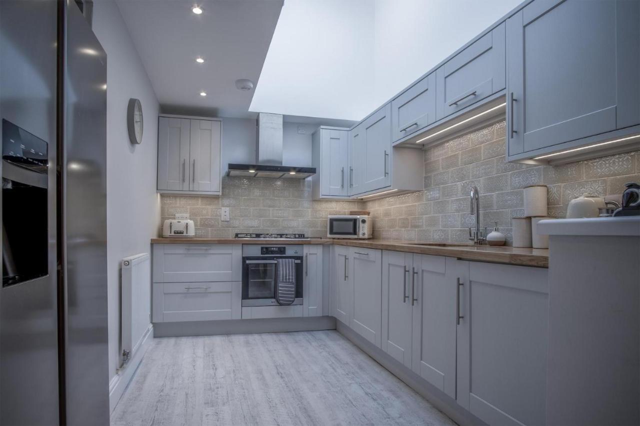 Noe Acre - 3 Bedroom Cottage - Tenby Bagian luar foto