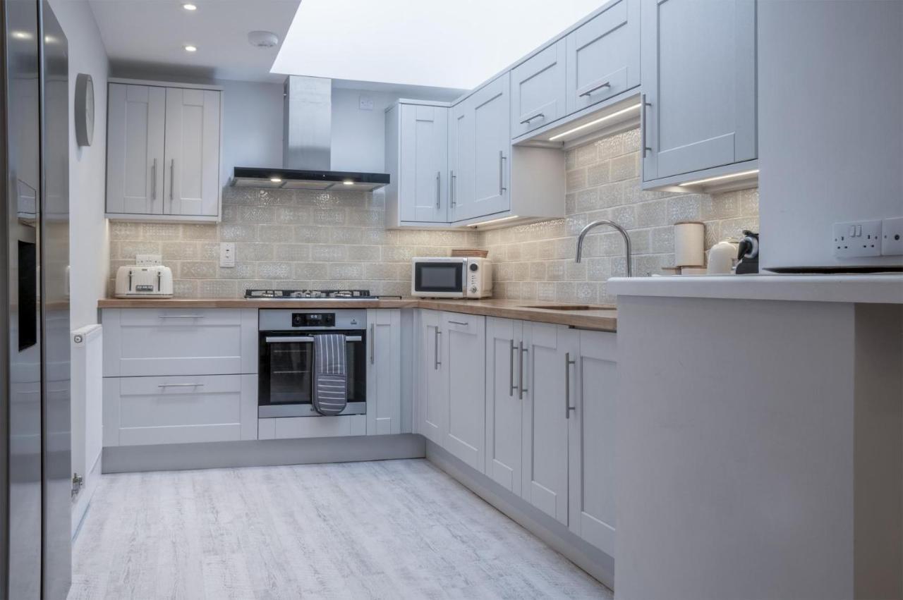 Noe Acre - 3 Bedroom Cottage - Tenby Bagian luar foto